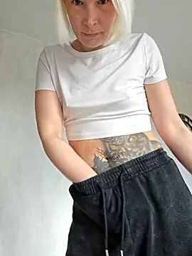 Sunny-Sin online show from March 1, 2026, 10:39 am