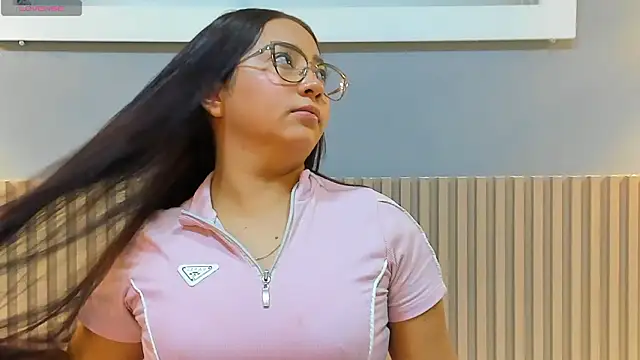 Snapshot of tinisweet chatting on March 16, 2026, 2:43 pm tinisweet online show from March 16, 2026, 2:43 pm