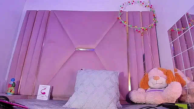 jazmin waked online show from April 8, 2026, 4:34 am