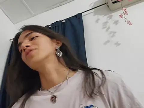 Snapshot of pyke_sm chatting on October 13, 2025, 2:11 am pyke sm online show from October 13, 2025, 2:11 am