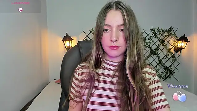 velvet  moon online show from February 6, 2026, 1:10 am