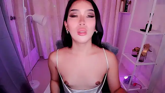 MS LUNA online show from October 1, 2025, 12:05 am