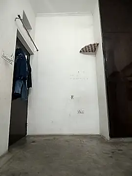 Snapshot of Naina_04 chatting on September 27, 2025, 4:28 am Naina 04 online show from September 27, 2025, 4:28 am