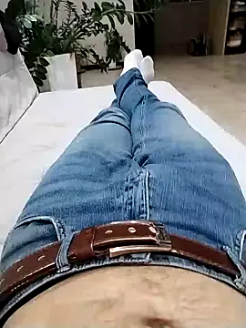 Pio185 online show from February 9, 2026, 8:24 pm