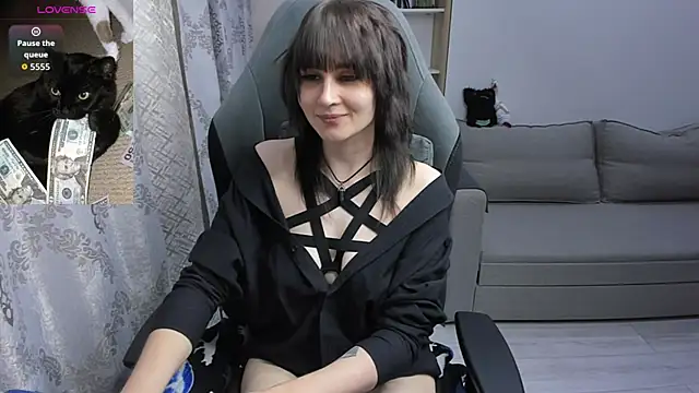 Snapshot of MistyDark chatting on July 7, 2026, 6:01 pm MistyDark online show from July 7, 2026, 6:01 pm