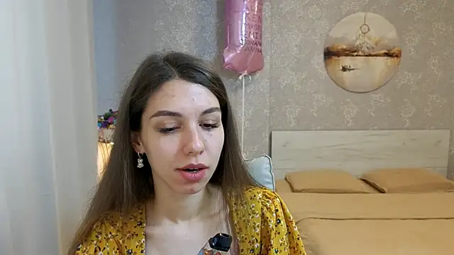 KellyShines online show from June 24, 2026, 10:14 am