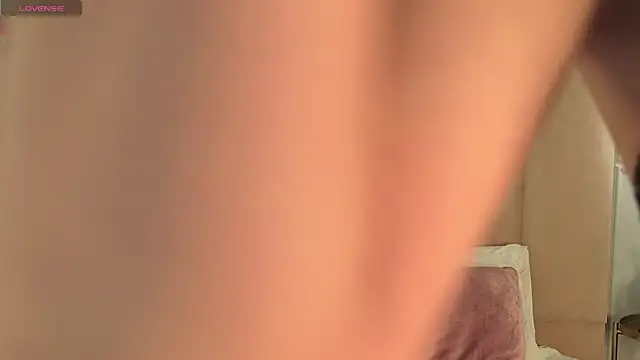 AdoraCortes online show from February 27, 2026, 5:07 am