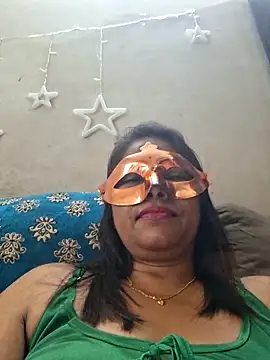 SIMIHOT online show from October 9, 2025, 8:45 am