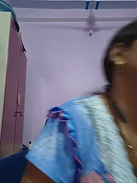 Snapshot of Sonalihot_ chatting on June 16, 2026, 7:33 am Sonalihot online show from June 16, 2026, 7:33 am