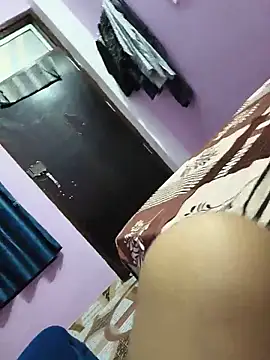 Snapshot of Sonalihot_ chatting on June 23, 2026, 7:28 am Sonalihot online show from June 23, 2026, 7:28 am