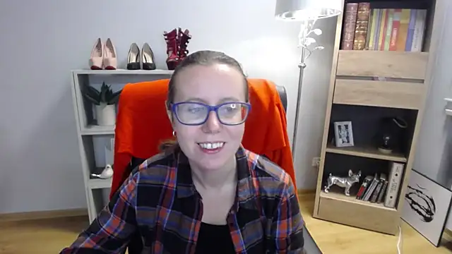 sweetxLizzy online show from November 7, 2025, 5:18 am