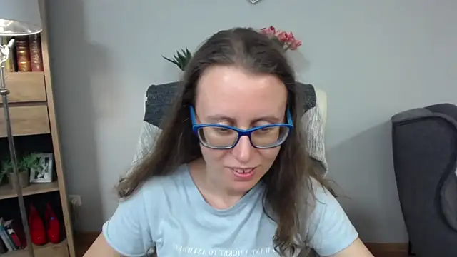 Snapshot of sweetxLizzy chatting on May 6, 2026, 4:41 am sweetxLizzy online show from May 6, 2026, 4:41 am