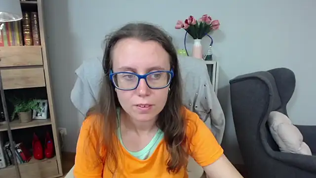Snapshot of sweetxLizzy chatting on June 2, 2026, 4:36 am sweetxLizzy online show from June 2, 2026, 4:36 am