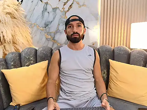 MaximusThorne online show from April 2, 2026, 3:42 pm