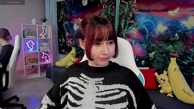 ClaraParks online show from November 5, 2025, 6:41 pm