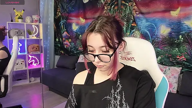 ClaraParks online show from March 3, 2026, 6:58 pm