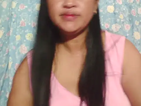 hotolivia34 online show from November 16, 2025, 12:16 am