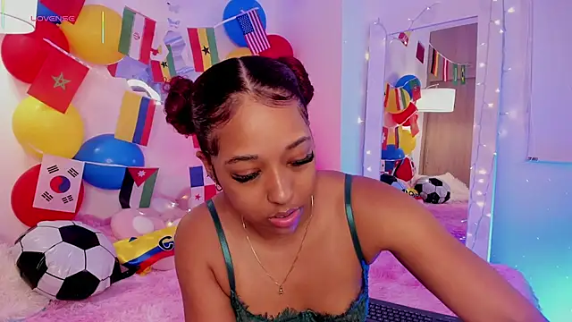  Zahara  online show from June 23, 2026, 11:03 pm