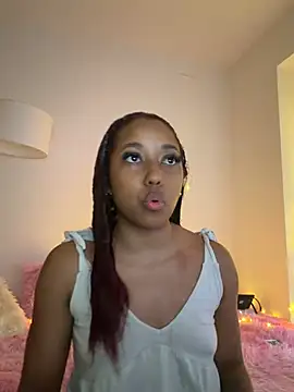  Zahara  online show from July 31, 2026, 11:04 pm