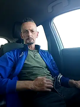 fabius720 online show from October 31, 2025, 2:40 pm