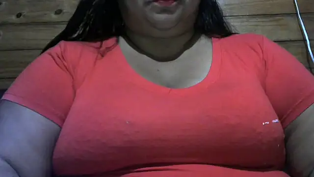 MARRENTINHA34 online show from April 7, 2026, 9:37 pm