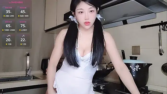 Coco--01 online show from September 22, 2025, 11:51 pm