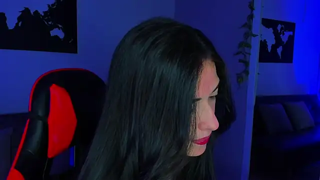 ZoeValencia1 online show from May 4, 2026, 12:23 pm