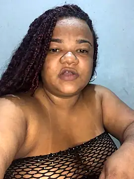 melcarioca1111 online show from October 31, 2025, 4:02 am