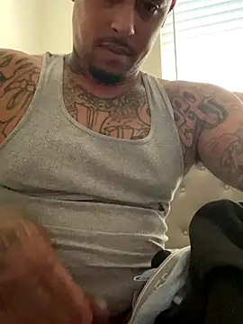 Snapshot of pnwzo chatting on October 10, 2025, 9:58 pm pnwzo online show from October 10, 2025, 9:58 pm