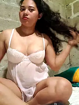 Violethroos online show from November 23, 2025, 2:22 am