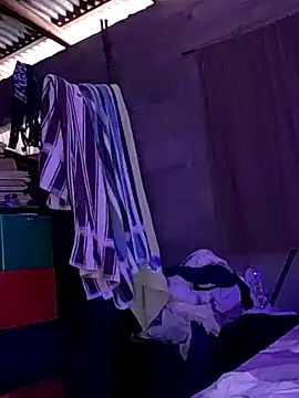 Violethroos online show from February 27, 2026, 6:52 pm