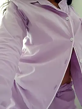 Miss Pompitas23 online show from November 29, 2025, 6:11 pm