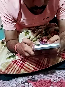 mehulsomm7 online show from December 3, 2025, 5:11 pm