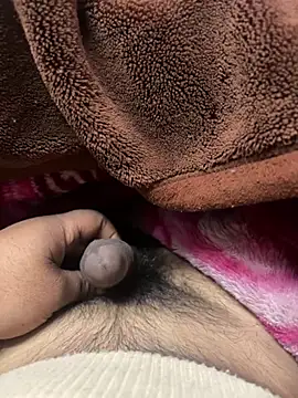 Snapshot of tonedcut_6 chatting on January 6, 2026, 10:41 am tonedcut 6 online show from January 6, 2026, 10:41 am