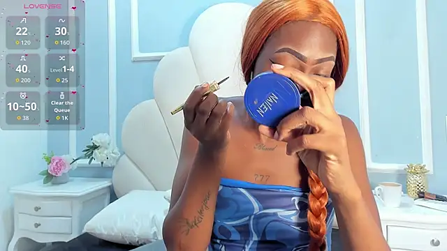 Anamonrroe online show from September 14, 2025, 11:42 am