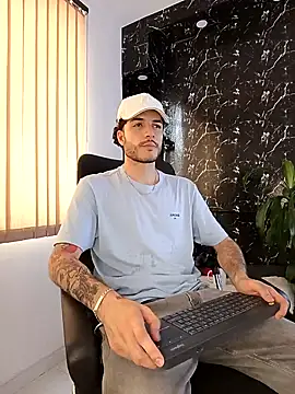 Rafael Mendezz online show from February 12, 2026, 8:37 pm