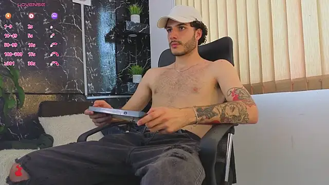 Rafael Mendezz online show from April 10, 2026, 8:35 pm