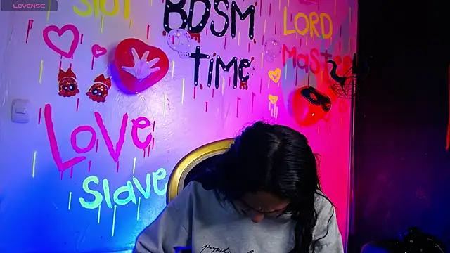 Sweettpleasure online show from October 10, 2025, 2:27 pm