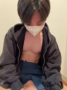 Yuma0718 online show from February 23, 2026, 6:33 am