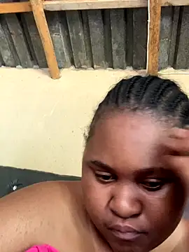 AssieLindy95 online show from December 5, 2025, 8:56 am