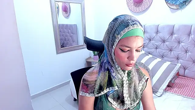 SofiaRivera1 online show from September 27, 2025, 9:20 pm