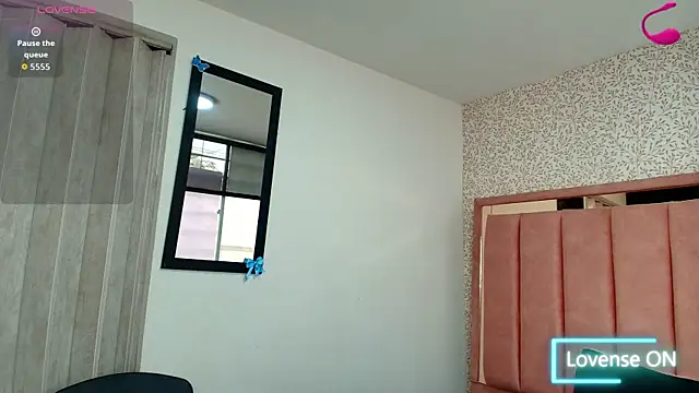 Hanna Lee   online show from March 26, 2026, 8:47 pm