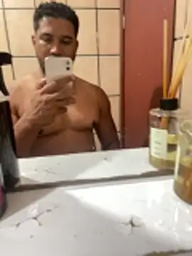 alanjordan100 online show from February 12, 2026, 8:09 am