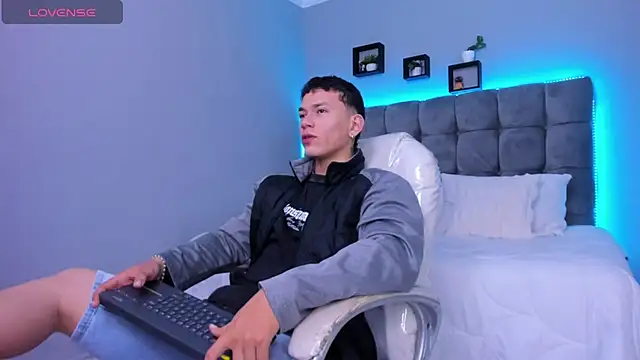 Thomas moon online show from January 16, 2026, 1:04 pm