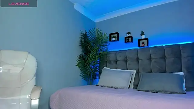 Thomas moon online show from April 15, 2026, 12:56 pm