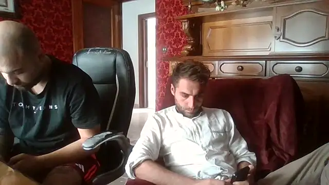 Torissimo92 online show from September 24, 2025, 8:06 am