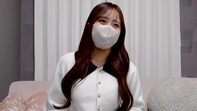  YUI CHAN  online show from December 22, 2025, 10:56 am