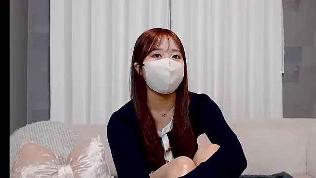  YUI CHAN  online show from March 6, 2026, 11:39 am