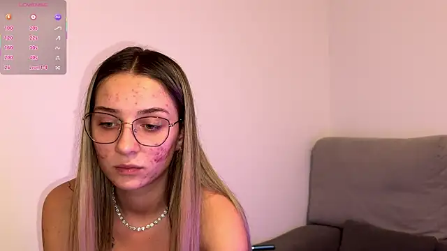 ScarlettSmithX online show from November 7, 2025, 5:35 pm