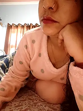 Snapshot of CUTE-PX chatting on February 13, 2026, 5:25 am CUTE-PX online show from February 13, 2026, 5:25 am